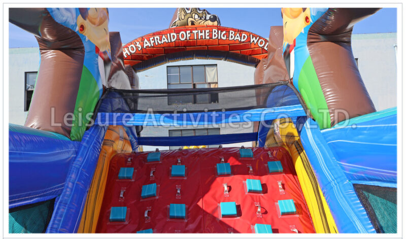 three little pigs obstacle wet/dry