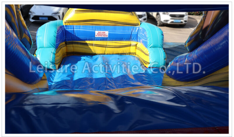 three little pigs obstacle wet/dry